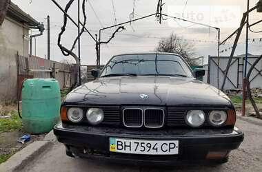 Седан BMW 5 Series 1993 в Измаиле