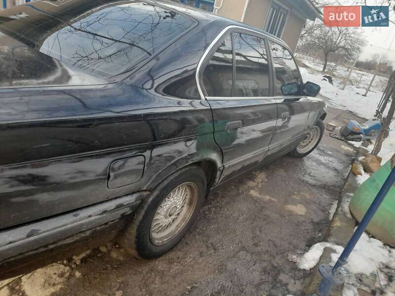 Седан BMW 5 Series 1993 в Измаиле
