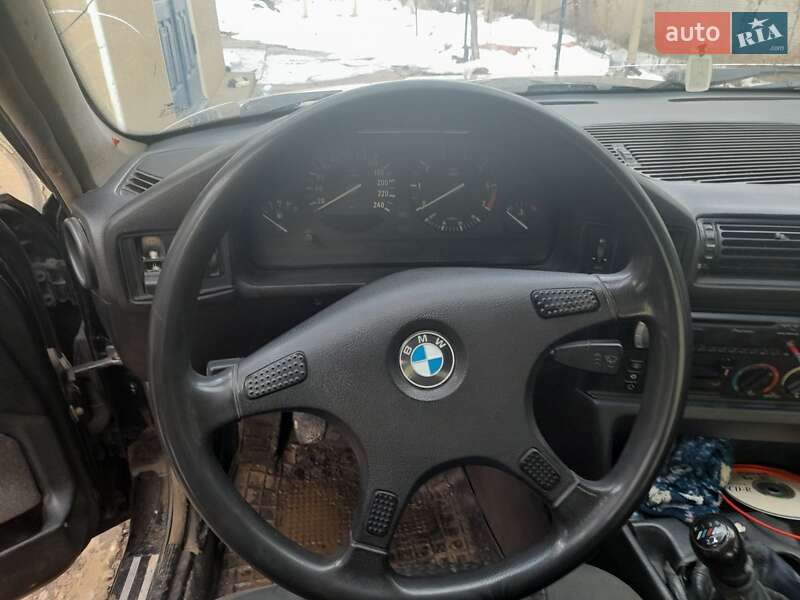 Седан BMW 5 Series 1993 в Измаиле