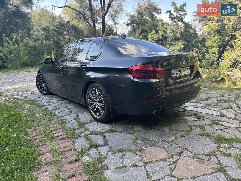 Седан BMW 5 Series 2015 в Киеве