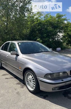 Седан BMW 5 Series 2000 в Чернигове