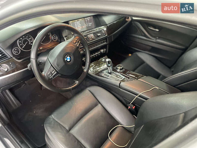 Седан BMW 5 Series 2011 в Виноградові фото 4 Седан BMW 5 Series 2011 в Виноградові