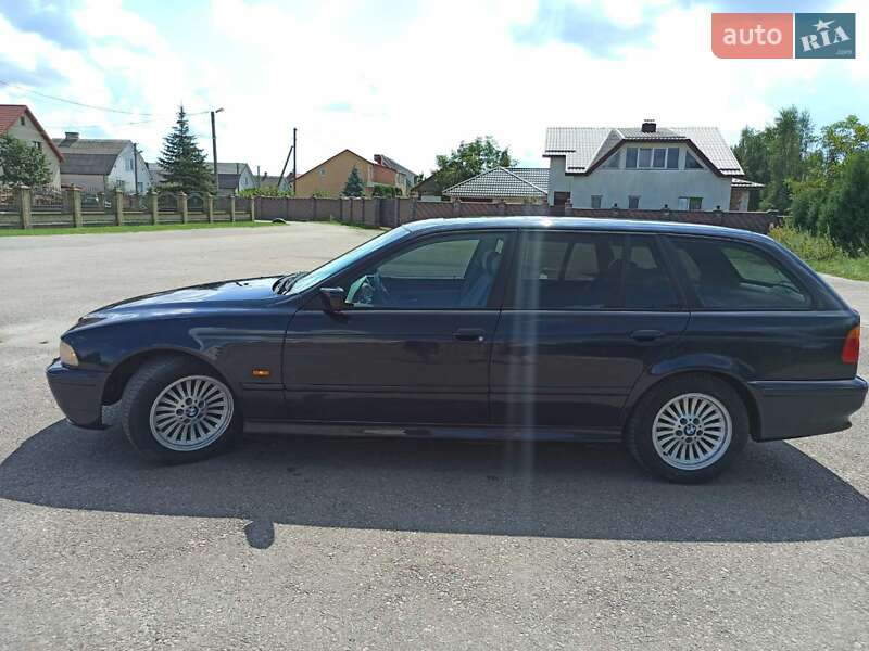 Универсал BMW 5 Series 2003 в Костополе