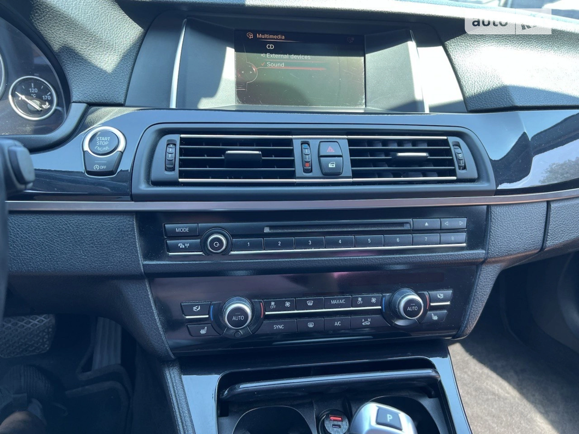 2016 BMW 5er - мініатюра 11