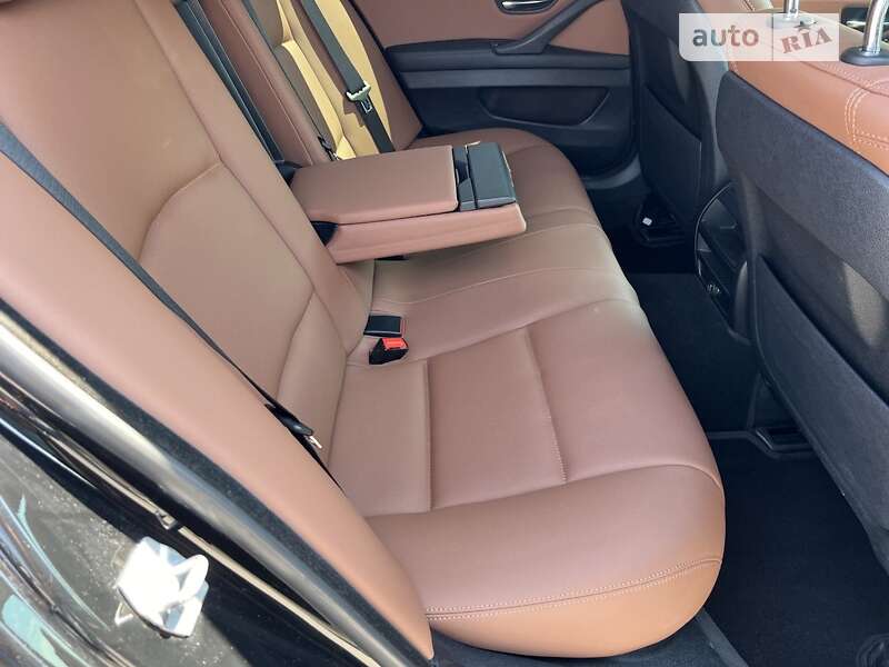 BMW 5 Series 2016
