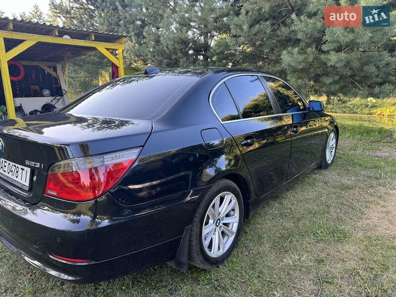 Седан BMW 5 Series 2007 в Ковеле
