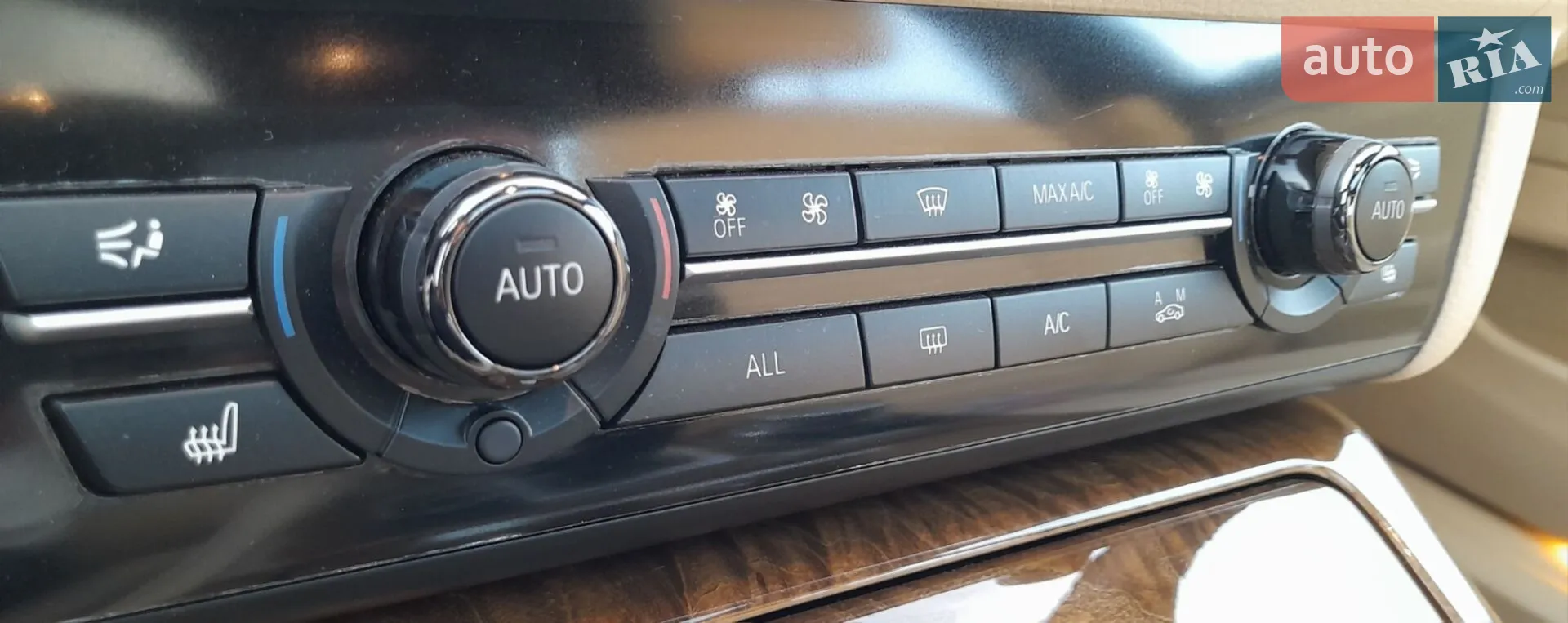 2013 BMW 5er - мініатюра 29