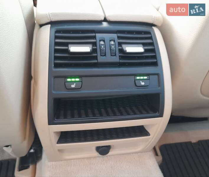 Седан BMW 5 Series 2013 в Мукачево