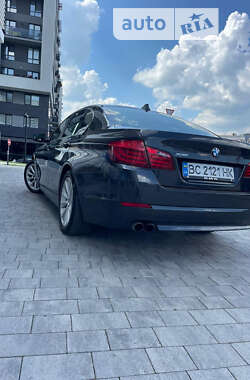 Седан BMW 5 Series 2013 в 