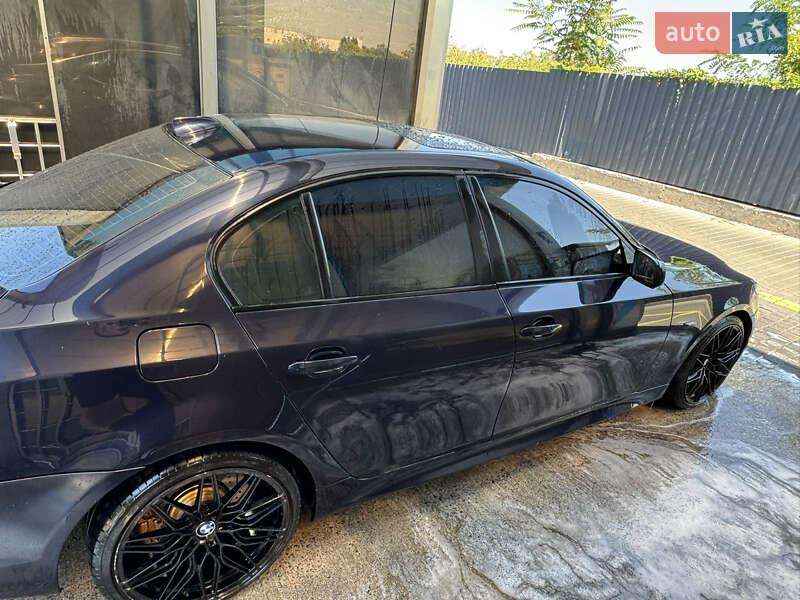 Седан BMW 5 Series 2005 в Дніпрі