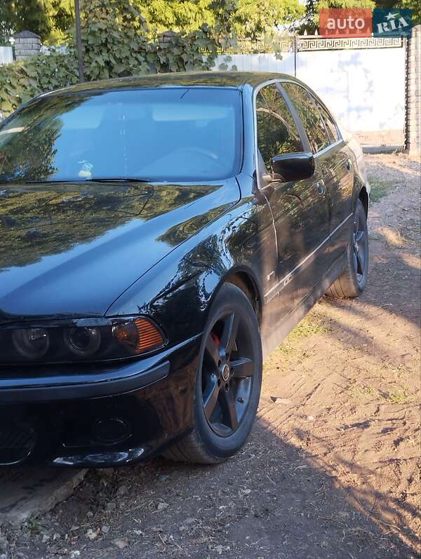 Седан BMW 5 Series 2001 в Кодыме