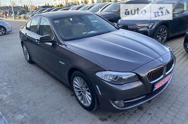 Седан BMW 5 Series 2012 в Львові