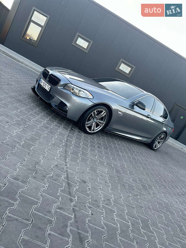 BMW 5 Series 2012