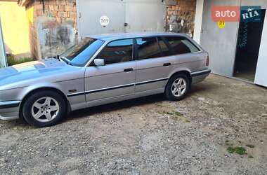 Універсал BMW 5 Series 1996 в Чернівцях