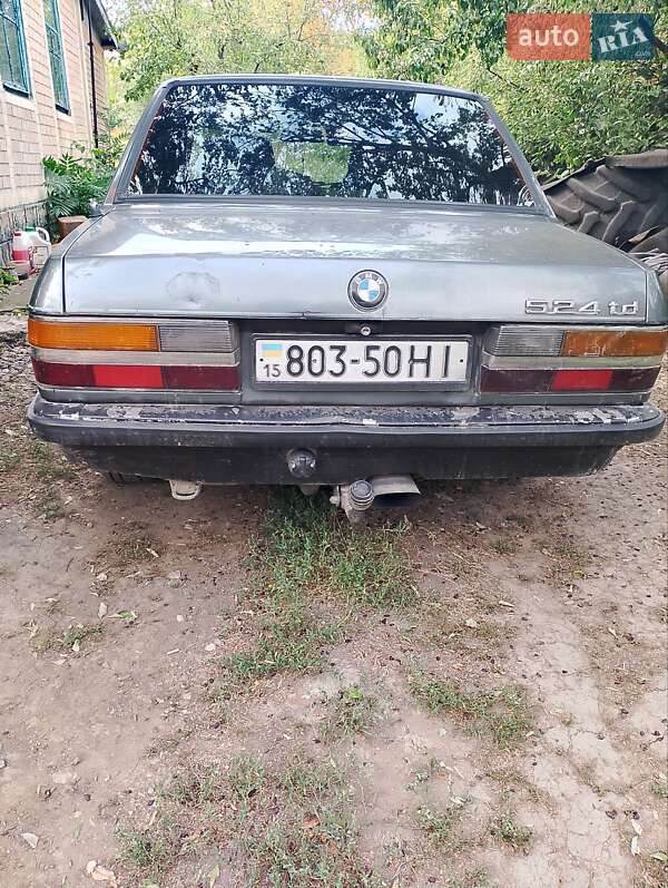 Седан BMW 5 Series 1982 в Томашполі