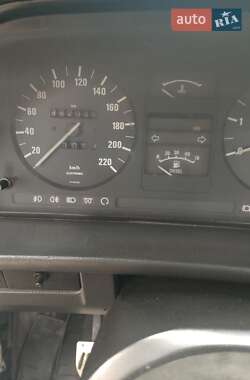 Седан BMW 5 Series 1982 в Томашполі