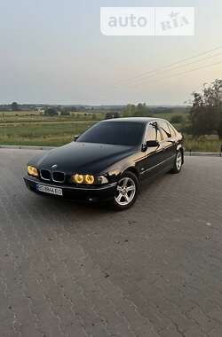 Седан BMW 5 Series 1999 в Шумске