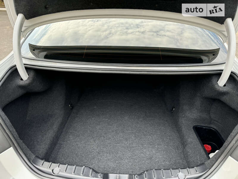 Седан BMW 5 Series 2016 в Виннице