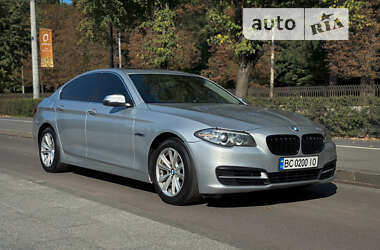 Седан BMW 5 Series 2013 в Львові