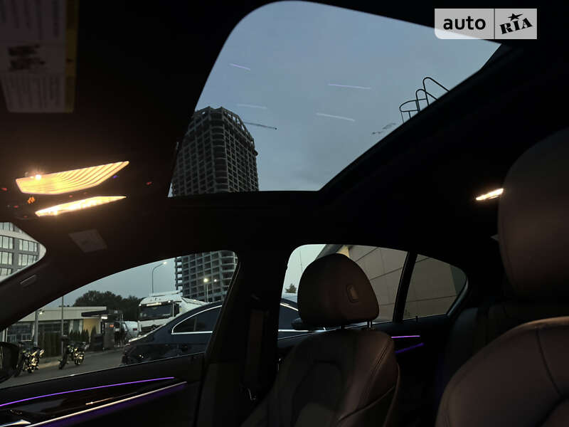 Седан BMW 5 Series 2018 в Днепре