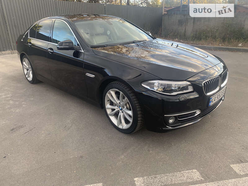 Седан BMW 5 Series 2015 в Києві