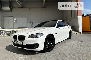 Седан BMW 5 Series 2014 в Львові