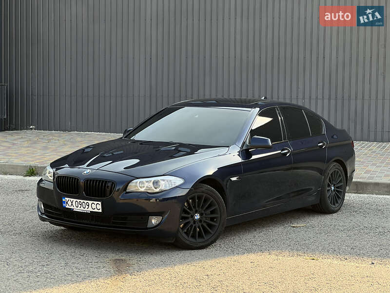 Седан BMW 5 Series 2011 в Харькове