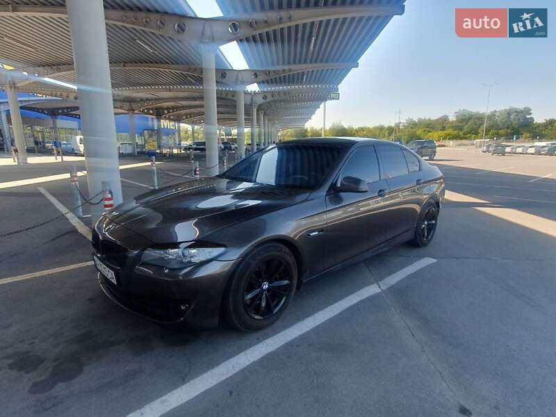 Седан BMW 5 Series 2012 в Запоріжжі