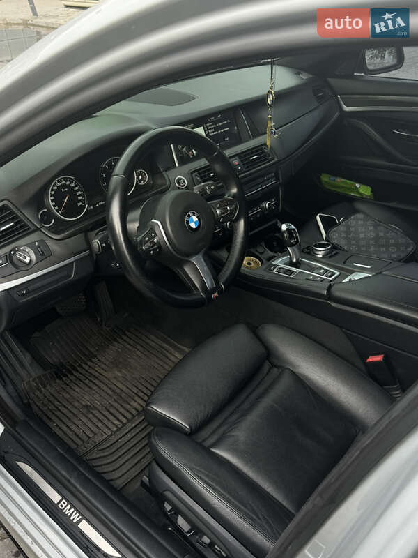 Седан BMW 5 Series 2014 в Дніпрі
