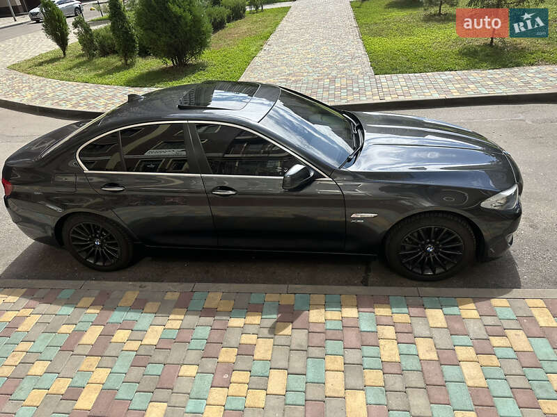 Седан BMW 5 Series 2012 в Києві фото 22 Седан BMW 5 Series 2012 в Києві