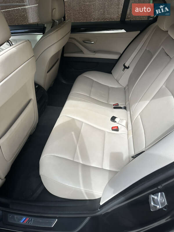 Седан BMW 5 Series 2012 в Києві фото 27 Седан BMW 5 Series 2012 в Києві