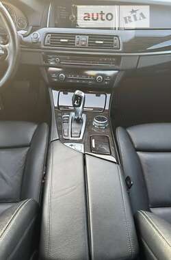 Седан BMW 5 Series 2013 в Львові