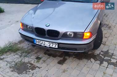 Седан BMW 5 Series 2000 в Покровську