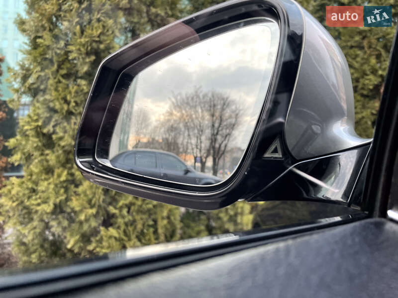 Седан BMW 5 Series 2012 в Киеве фото 21 Седан BMW 5 Series 2012 в Киеве