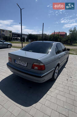 Седан BMW 5 Series 1998 в Виноградові