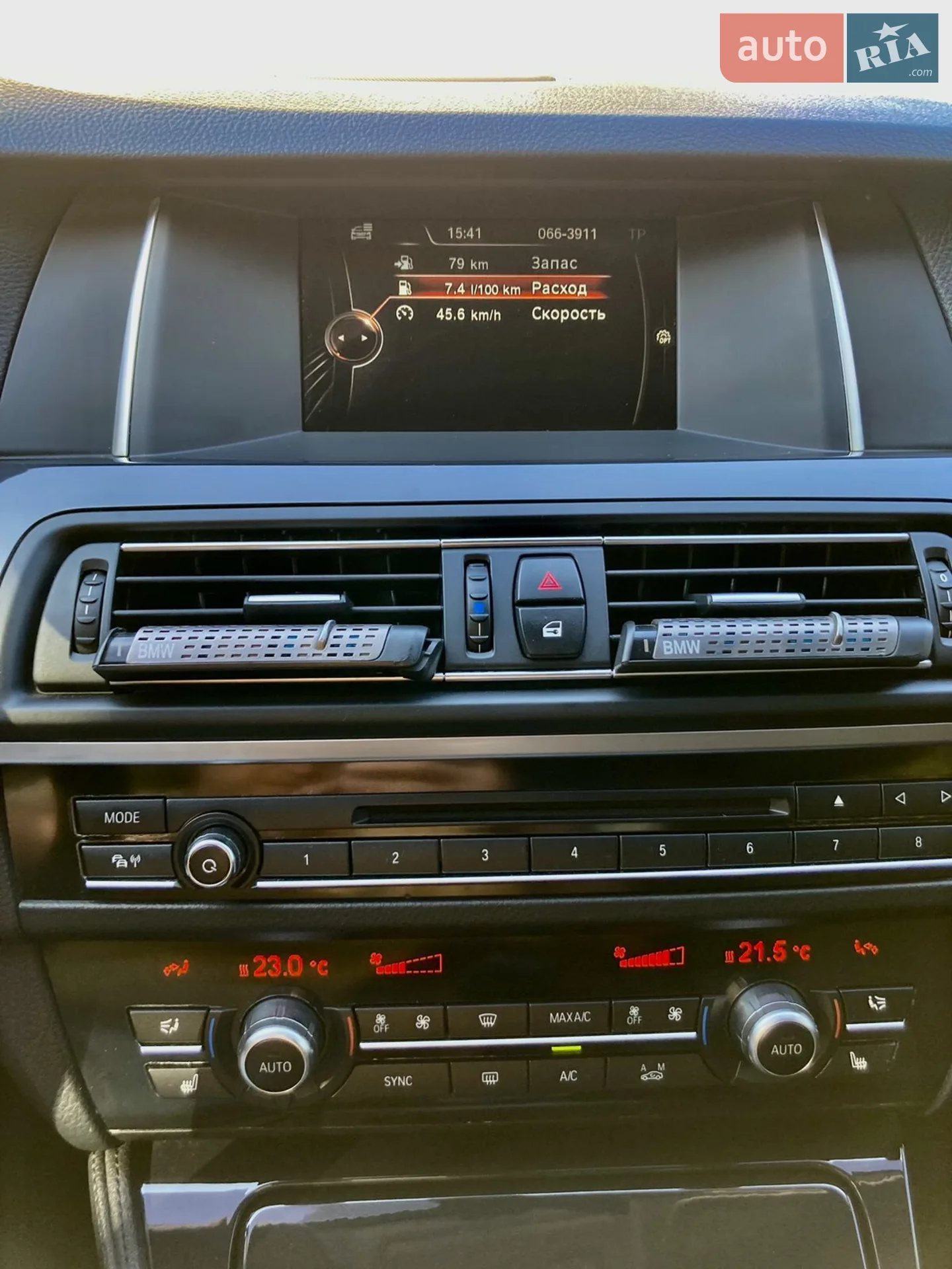 2016 BMW 5er - мініатюра 19