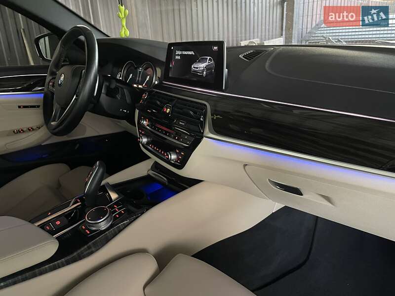 Седан BMW 5 Series 2019 в Киеве