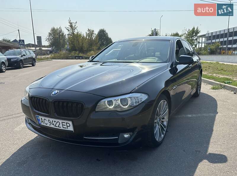 Седан BMW 5 Series 2011 в Луцьку