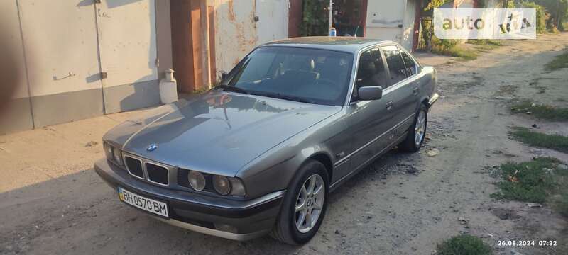Седан BMW 5 Series 1992 в Одесі