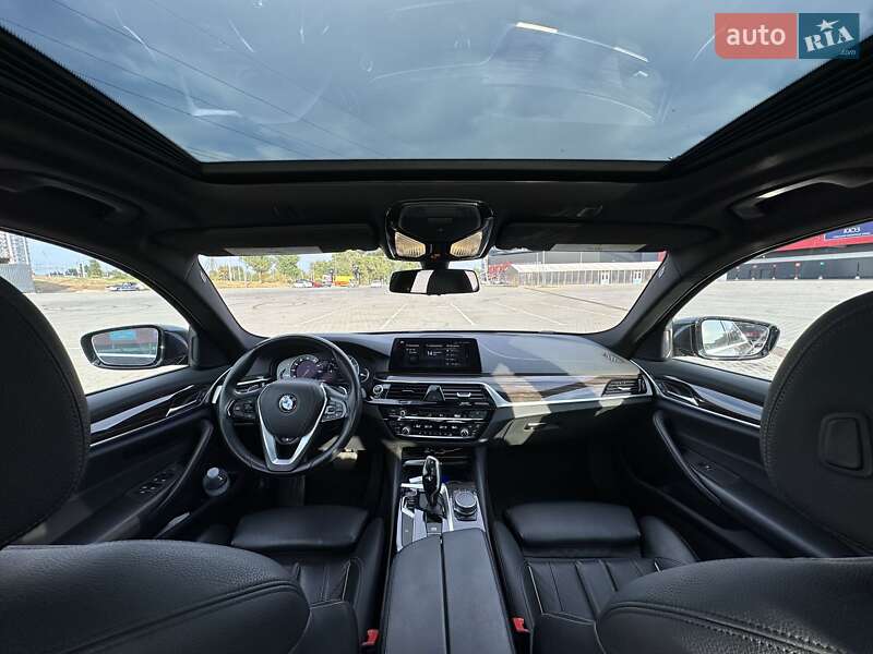 Седан BMW 5 Series 2017 в Киеве