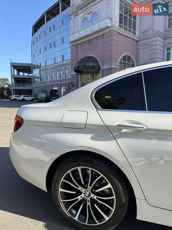 Седан BMW 5 Series 2014 в Одесі