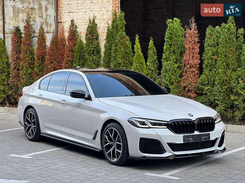 Седан BMW 5 Series 2020 в Львове