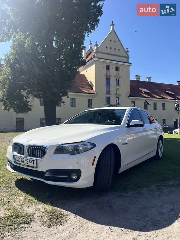 Седан BMW 5 Series 2015 в 