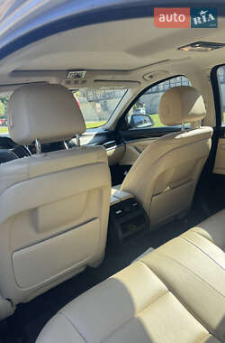 Седан BMW 5 Series 2015 в 