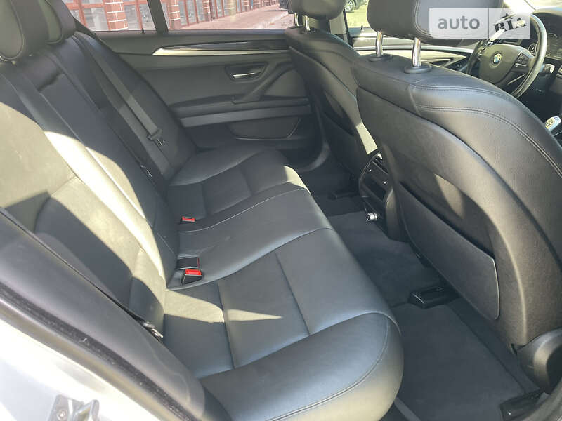 Седан BMW 5 Series 2015 в Хмельницком