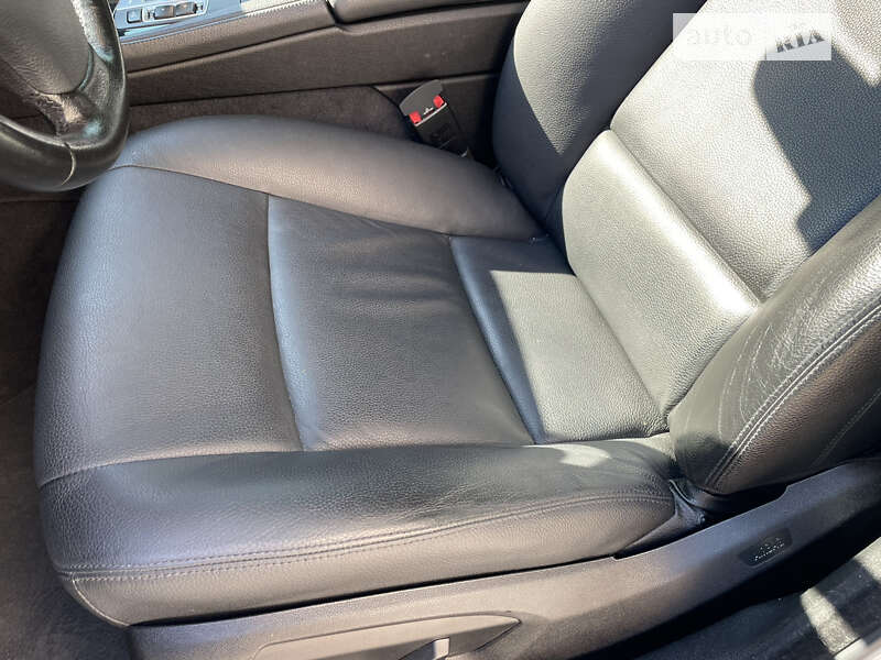 Седан BMW 5 Series 2015 в Хмельницком