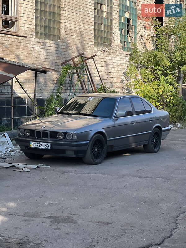 Седан BMW 5 Series 1991 в Слов'янську