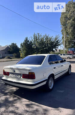 Седан BMW 5 Series 1990 в Кам'янському