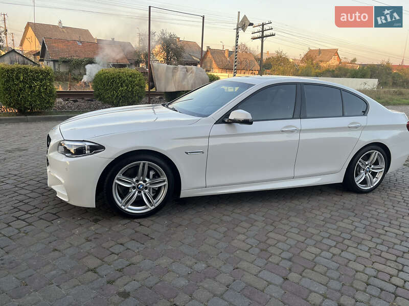 Седан BMW 5 Series 2014 в Тересве