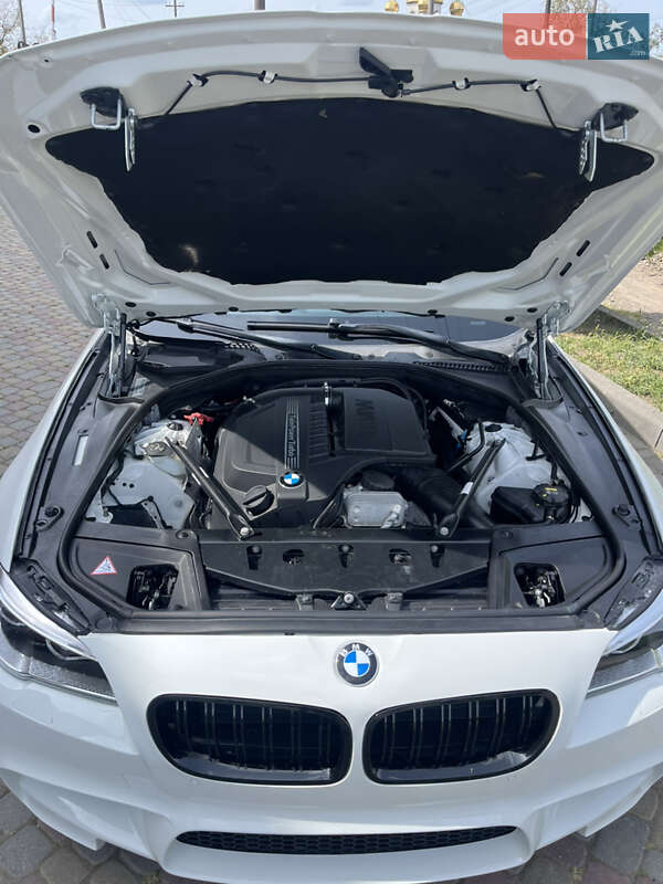 Седан BMW 5 Series 2014 в Тересве